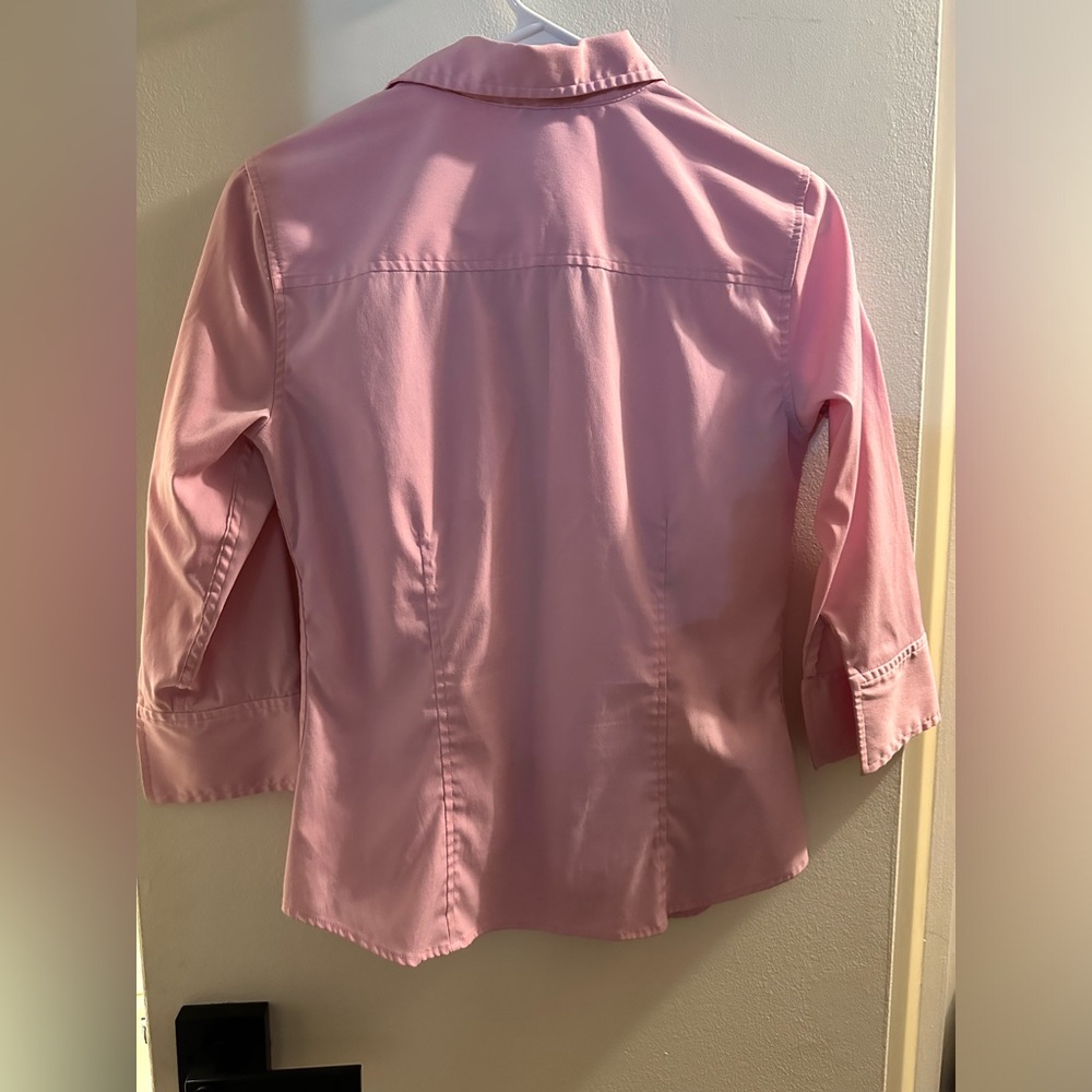 Pink 3/4 slv button down - Picture 3 of 5